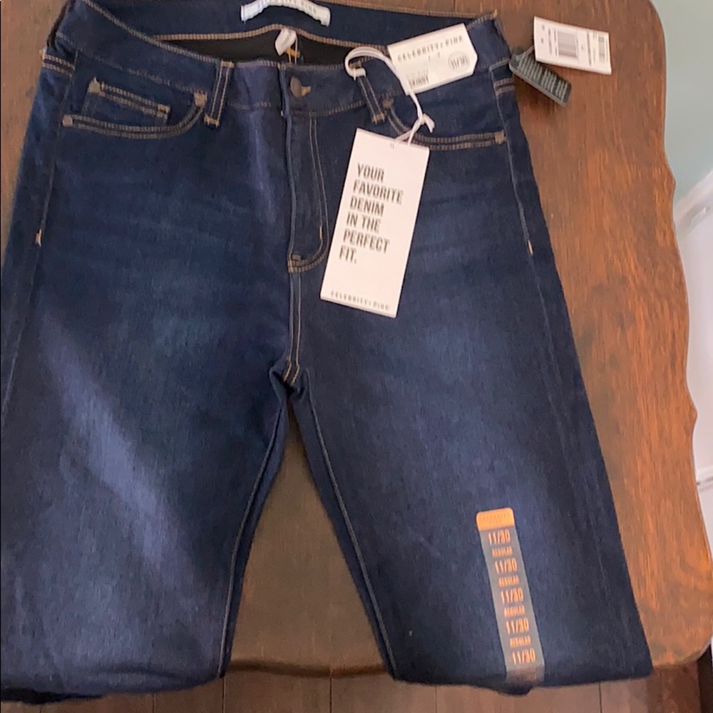 *NEVER WORN* Celebrity Pink Mid Rise Skinny Jeans